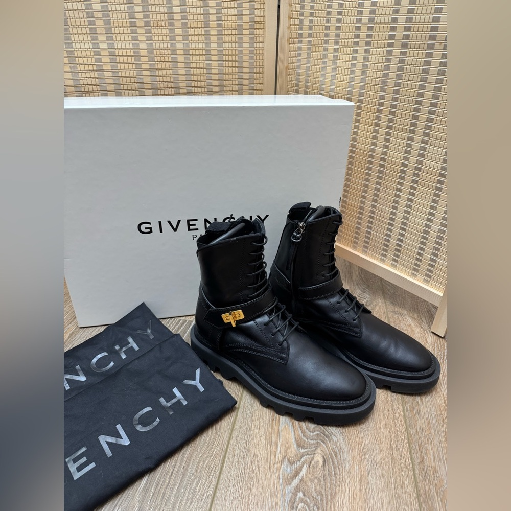 Givenchy Black Leather Ankle Boots Size 9 FULL SET